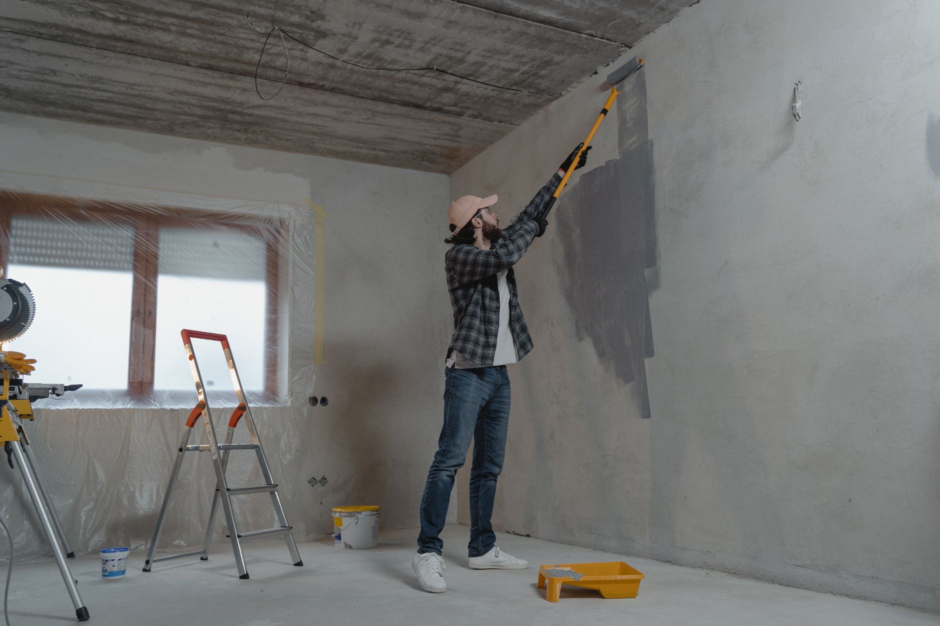 Peintre en bâtiment équipe à Saint-Paul